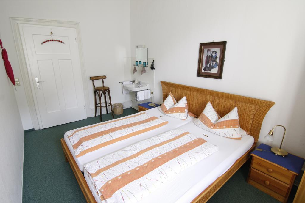 Chambre Double avec Salle de Bains Commune